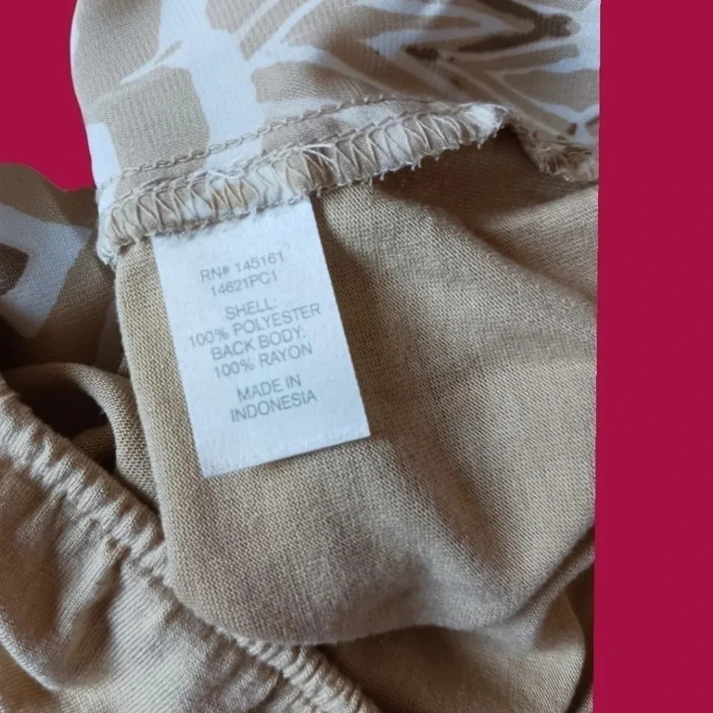 Charming charlies sleeveless peasent blouse size M beige & light brown - Picture 6 of 7